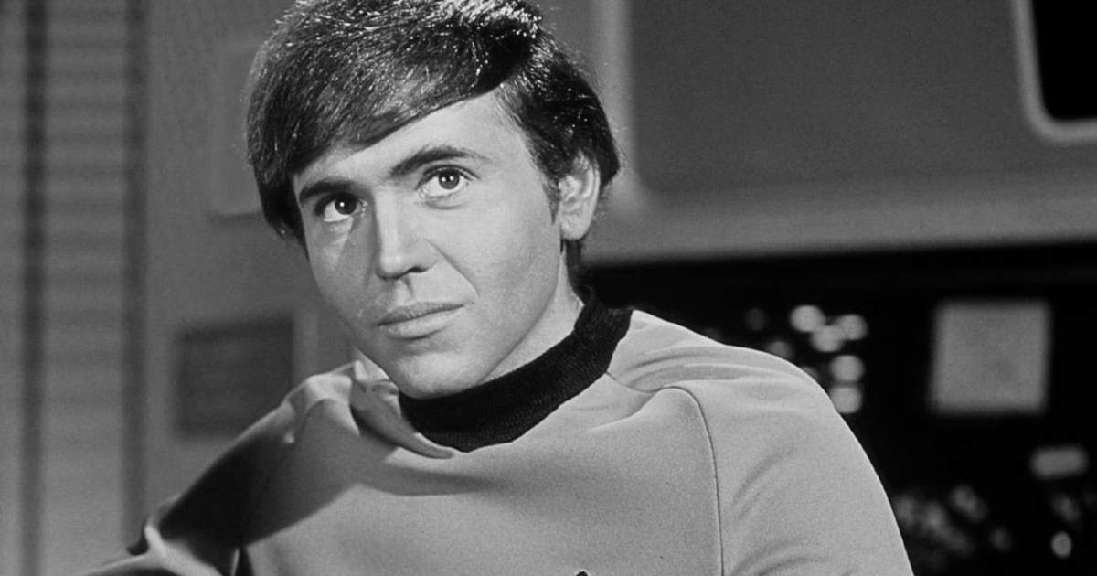 un ritratto in bianco e nero di walter koenig - nerdface