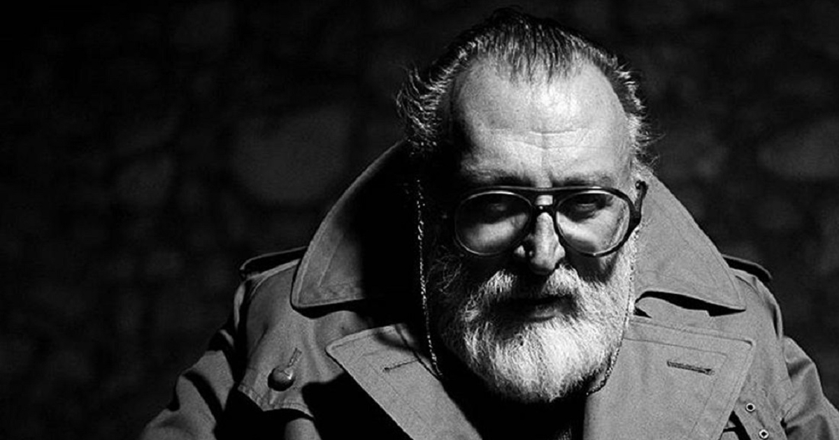 sergio leone in un cappotto - nerdface