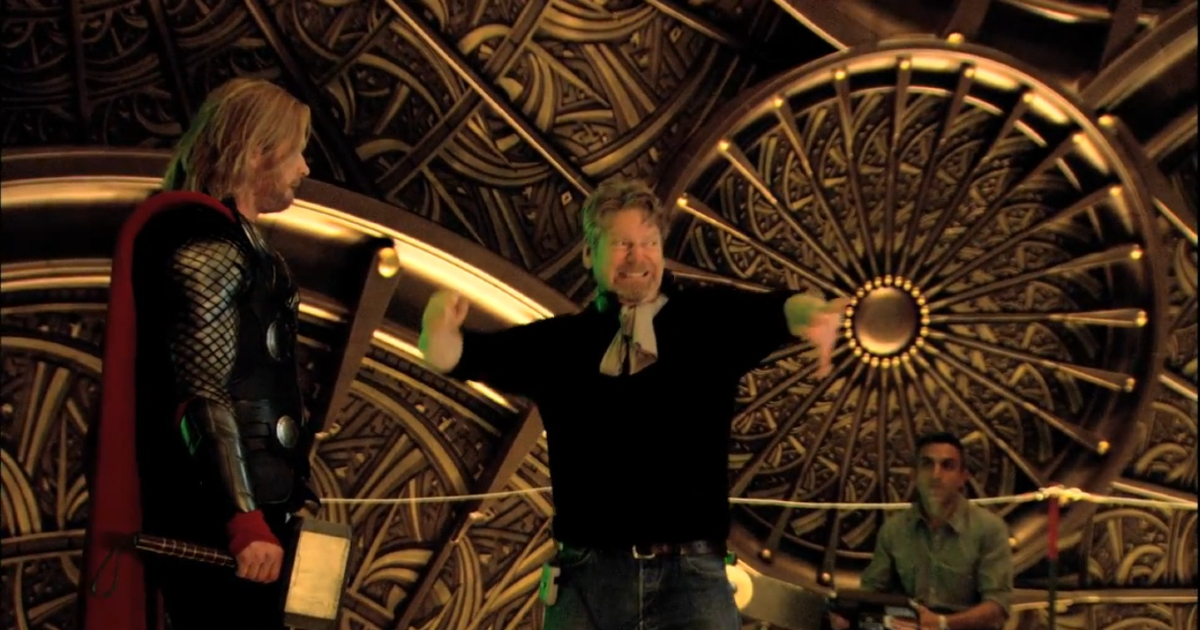 kenneth branagh sul set di thor insieme a chris hemsworth - nerdface