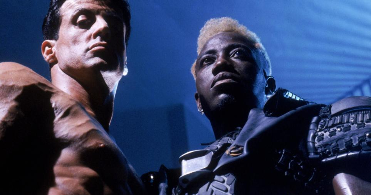 sylvester stallone e wesley snipes in demolition man - nerdface