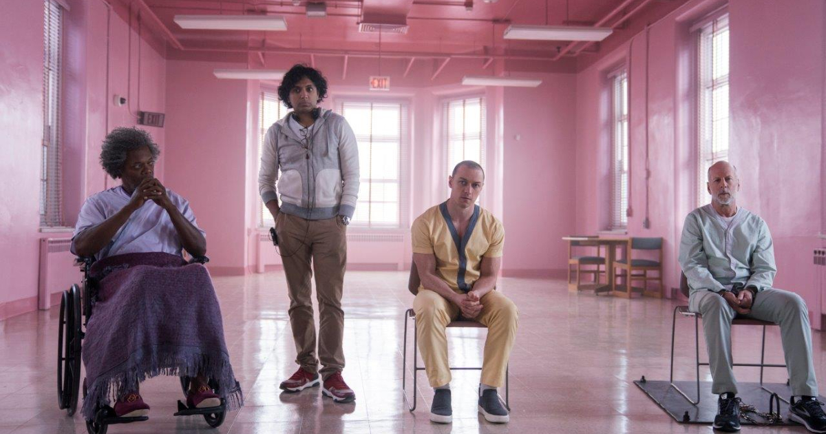 m. night shyamalan insieme ai protagonisti di glass - nerdface