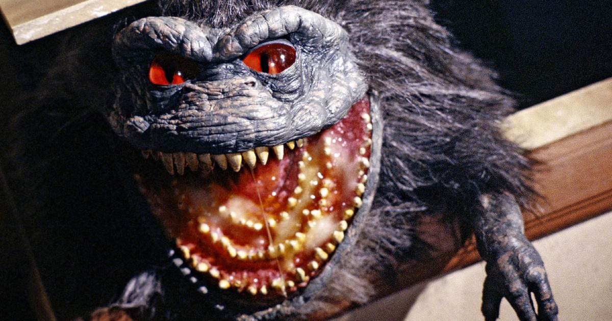 un critters mostra le sue tre file di denti - nerdface