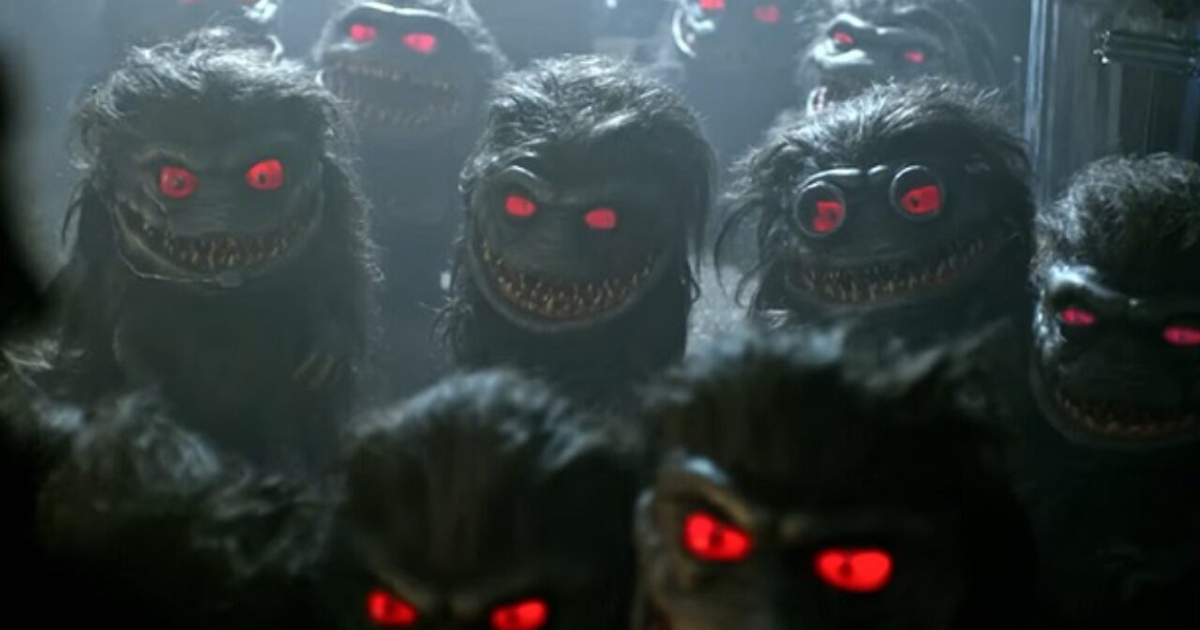 un gruppo di critters dagli occhi rossi - nerdface