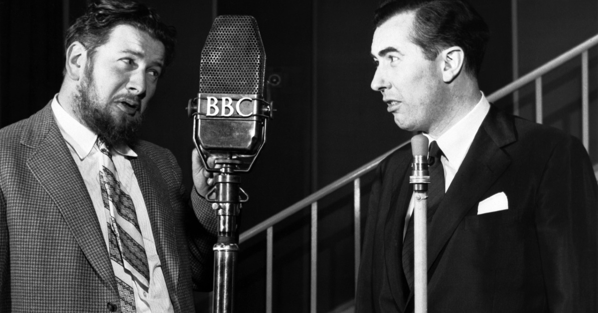 peter ustinov è al microfono della bbc radio - nerdface
