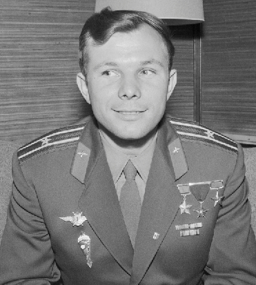 jurij gagarin in un'espressione buffa - nerdface