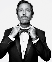 hugh laurie si sistema il farfallino - nerdface