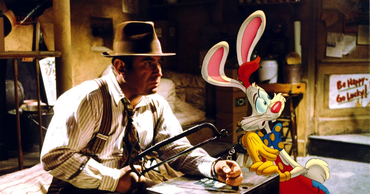 il detective cerca di liberarsi dalle manette che lo legano a roger rabbit: è lui a essere incastrato adesso - nerdface