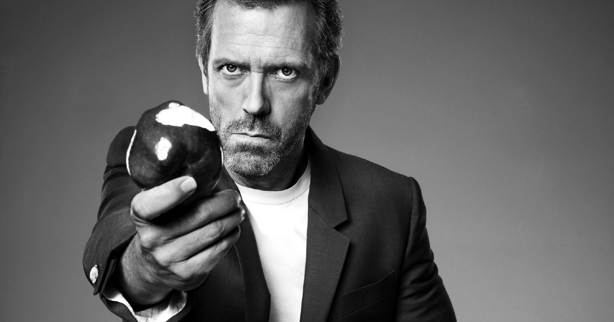 hugh laurie porge una mela mozzicata - nerdface