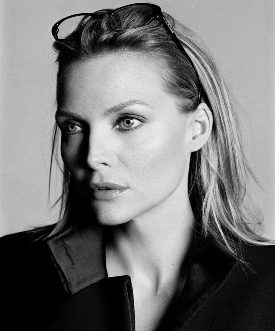 app-michelle-pfeiffer02 michelle pfeiffer in un ritratto in bianco nero - nerdface