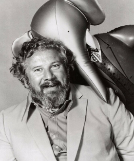 peter ustinov in posa insieme a un elefante gonfiabile - nerdface