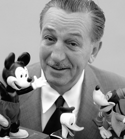 walt disney gioca coi pupazzi di pippo e topolino - nerdface