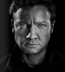 primo piano di jeremy renner - nerdface