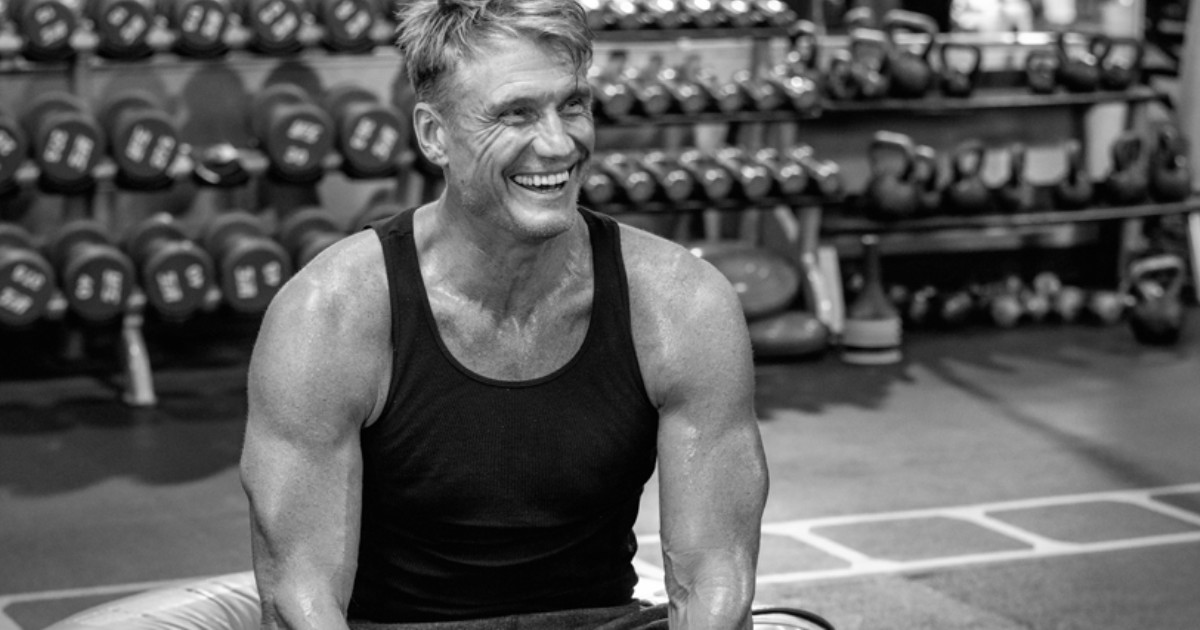 primo piano di dolph lundgren in palestra - nerdface