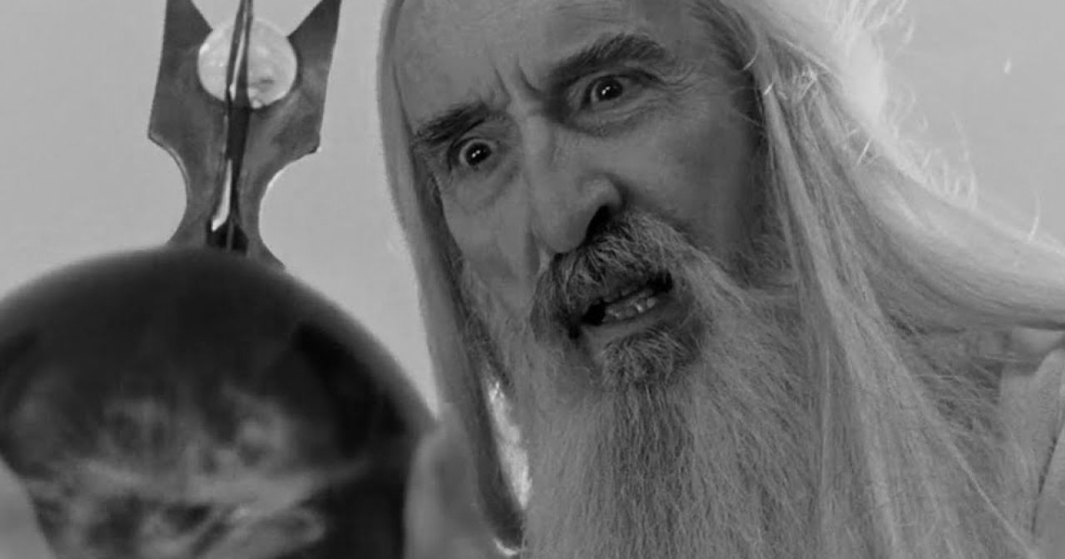 christopher lee è saruman nel sigonre degli anelli - nerdface