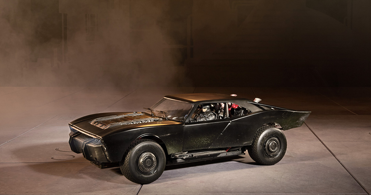 la batmobile di the batman - nerdface