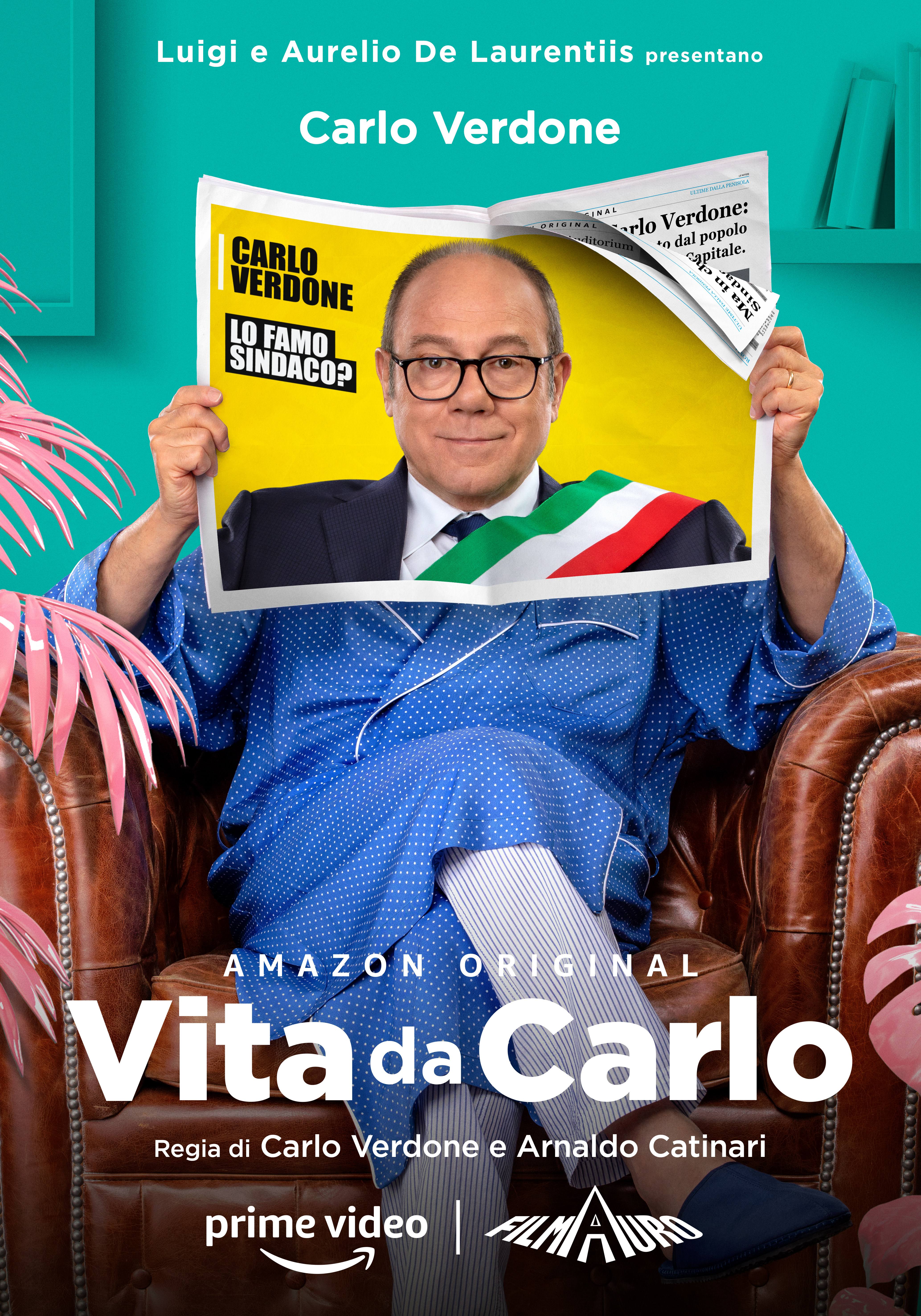 il poster ufficiale vede carlo verdone sulla poltrona in accappatoio mentre legge un giornale in cui c'è la sua foto con la fascia da sindaco - nerdface