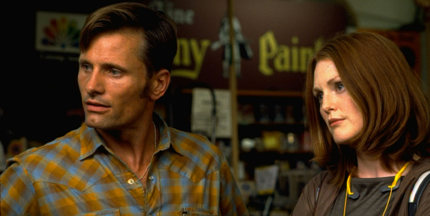 julianne moore è con viggo mortensen nel remake di psycho - nerdface