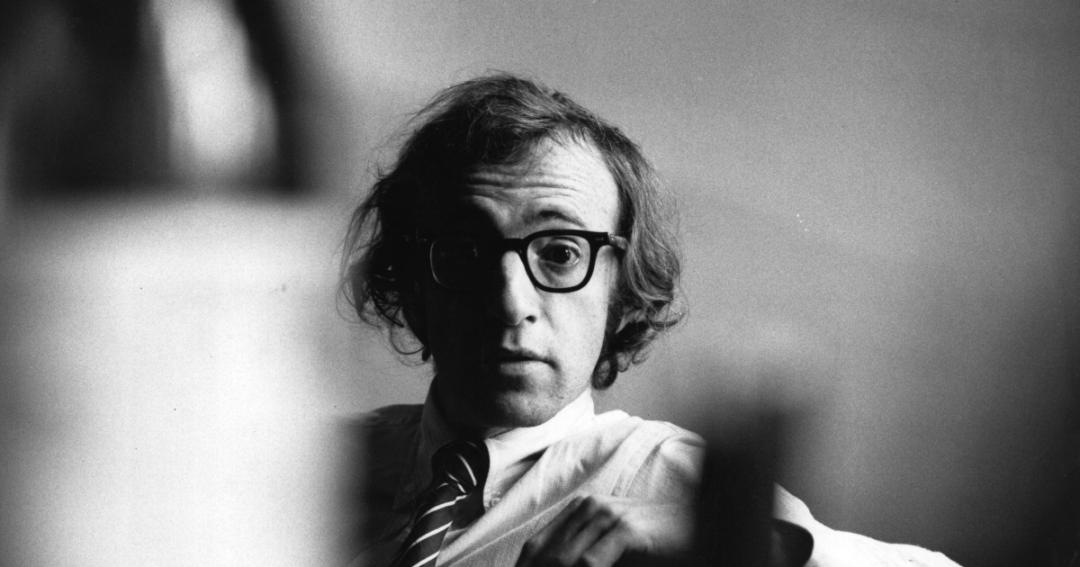 un giovane woody allen guarda in camera - nerdface