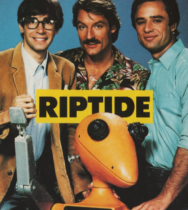 i tre protagonisti umani e il robot arancione di riptide - nerdface