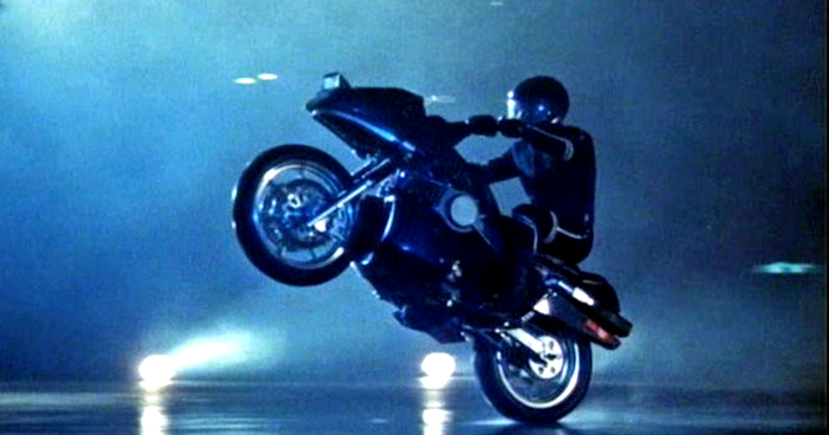 la super moto di street hawk il falco della strada, un'altra serie flop divenuta cult, è guidata solo su una ruota - nerdface