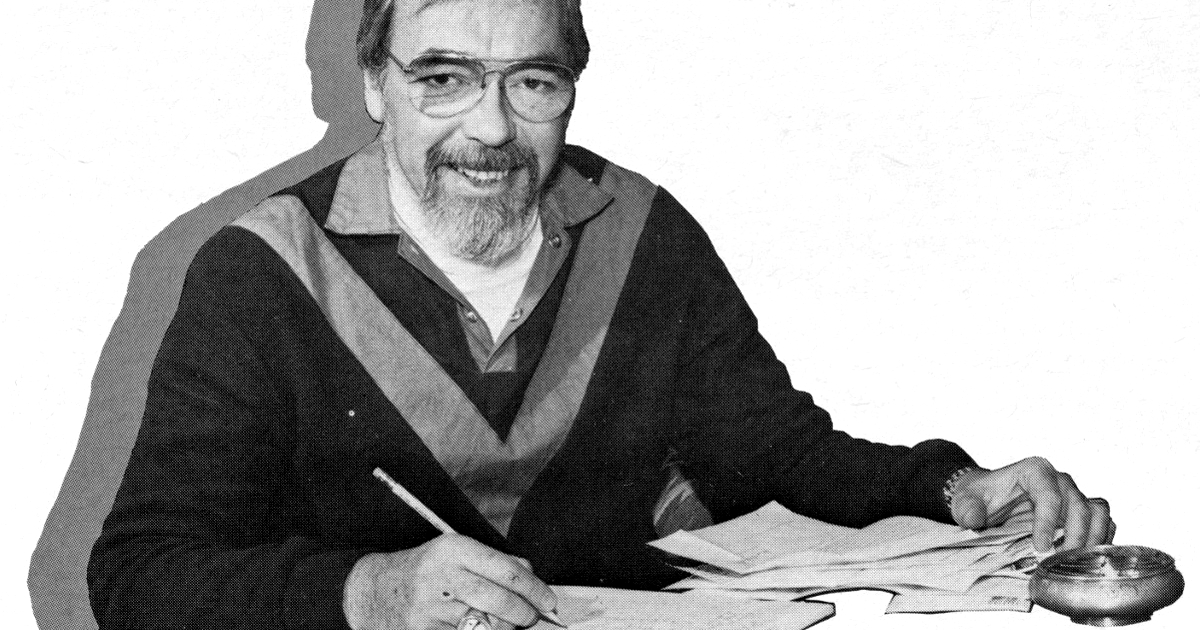 gary gygax scrive qualcosa sulla sua scheda del personaggio - nerdface