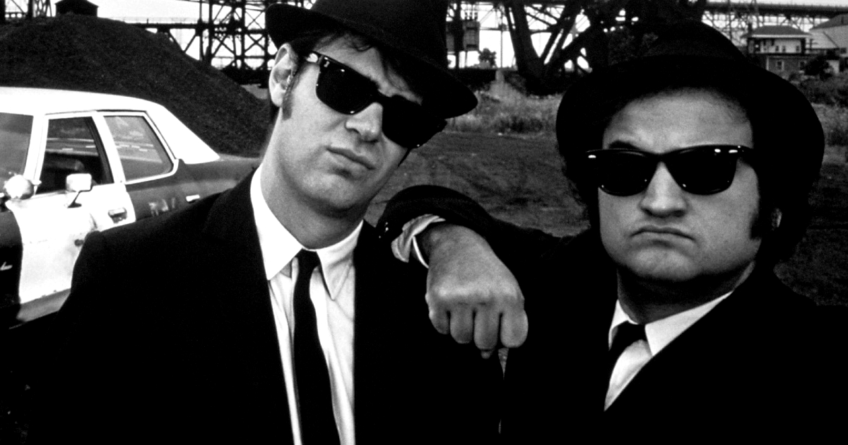 dan aykroyd e john belushi in the blues brothers - nerdface