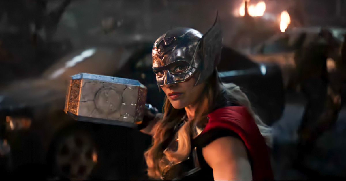 natalie portman è mighty thor e imougna mjolnir - nerdface