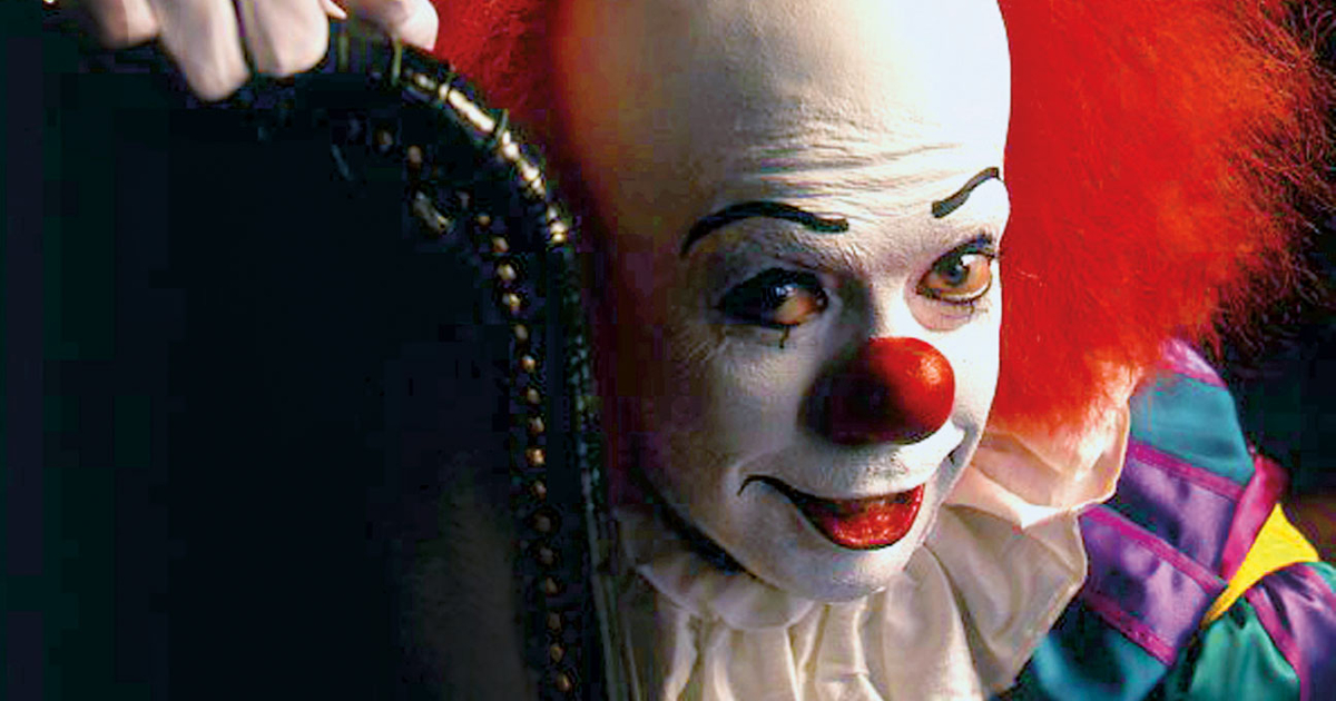 tim curry è pennywise, pronto a regalare i migliori incubi alla generazione anni 80 - nerdface