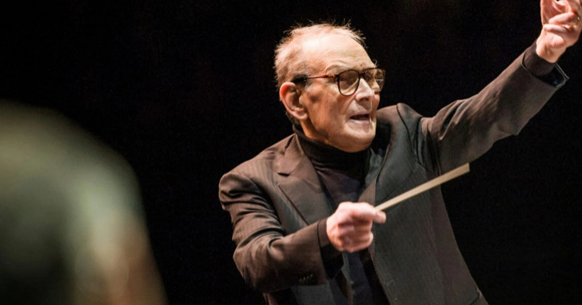 ennio morricone dirige l'orchestra - nerdface