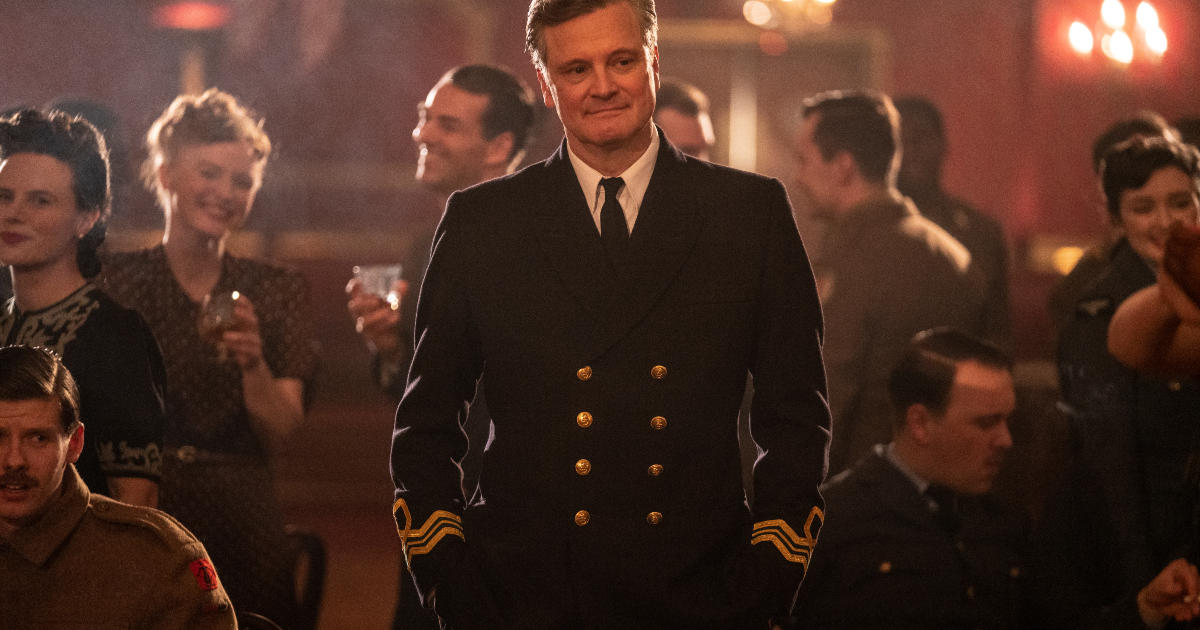 colin firth sembra compiaciuto in divisa: deve aver escogitato l'arma dell'inganno, l'operazione mincemeat - nerdface