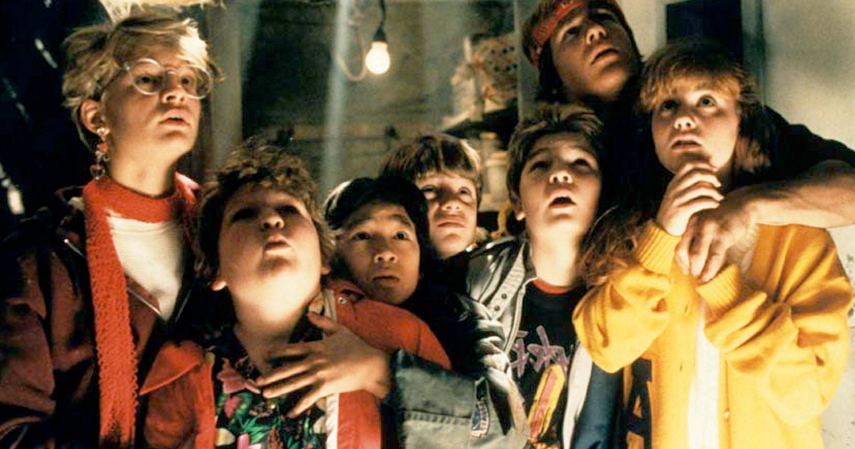 i goonies guardano tutti in alto - nerdface