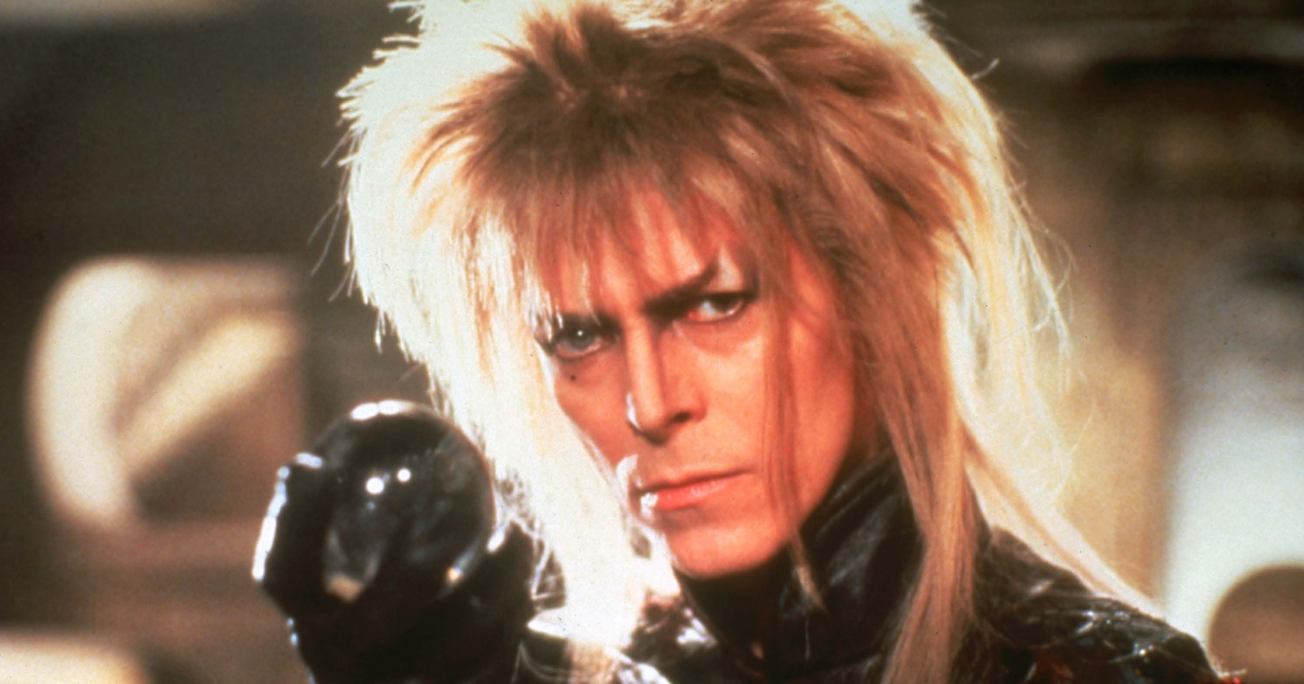 david bowie tiene una sfera di cristalli in labyrinth - nerdface