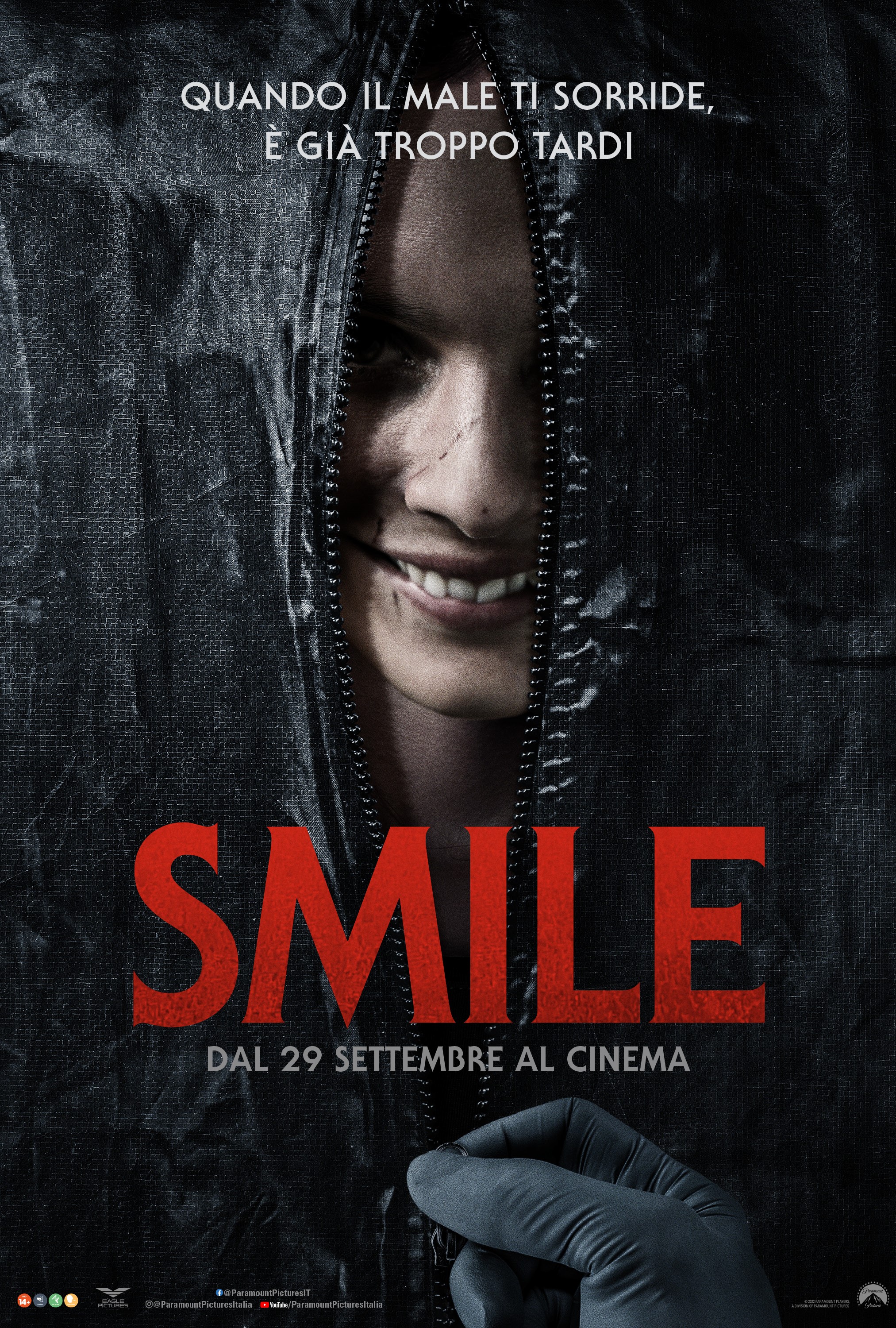 il poster ufficiale di smile - nerdface