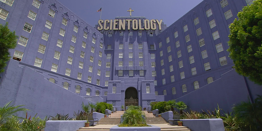 l'imponente chiesa di scientology al centro del documentario going clear - nerdface