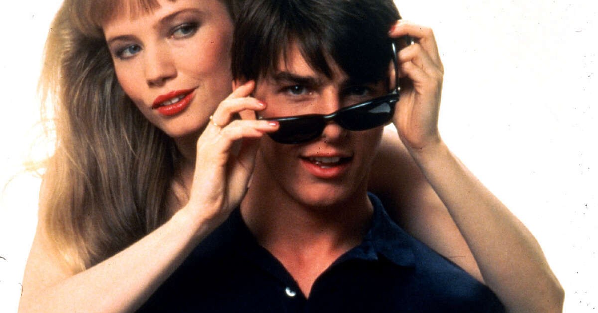 tom cruise in risky business si fa togliewre gli occhiali da sole da una bionda - nerdface