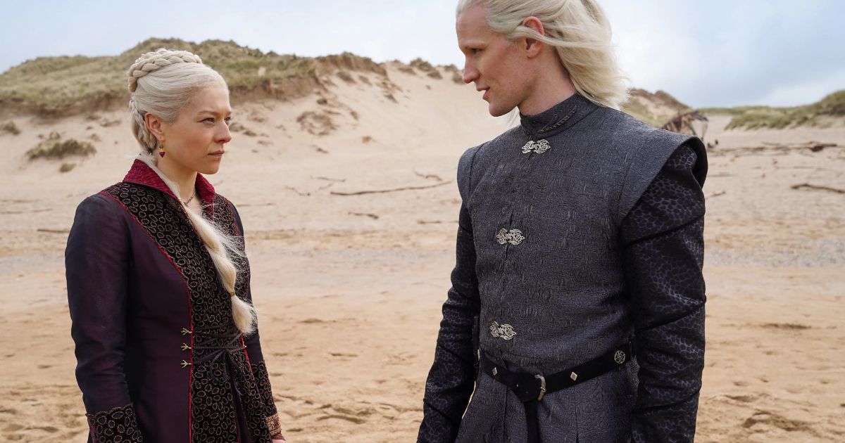 i due targaryen si guardano cupamente in house of the dragon - nerdface