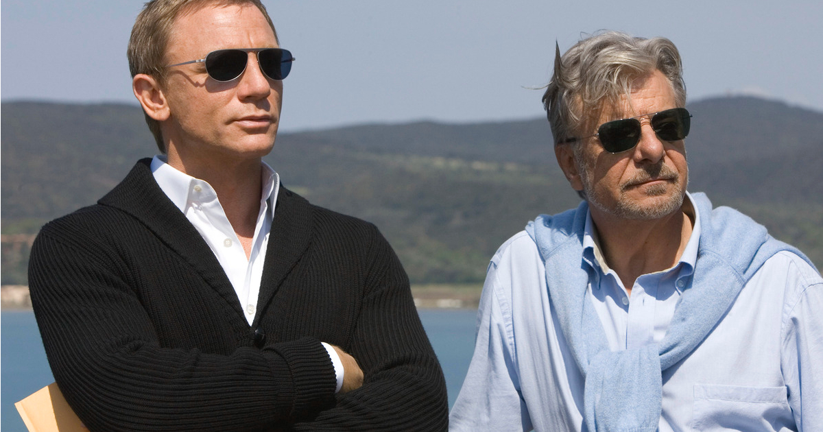 giancarlo giannini e daniel craig in 007 - nerdface