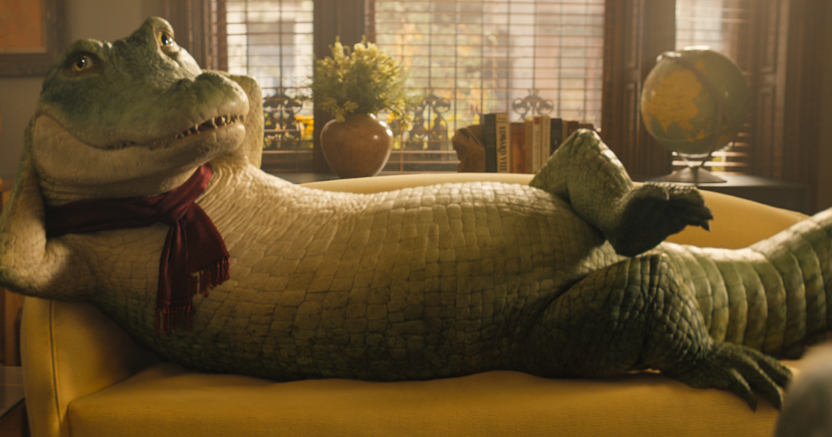 mr. crocodile mostra il suo talento spaparanzato sul divano - nerdface