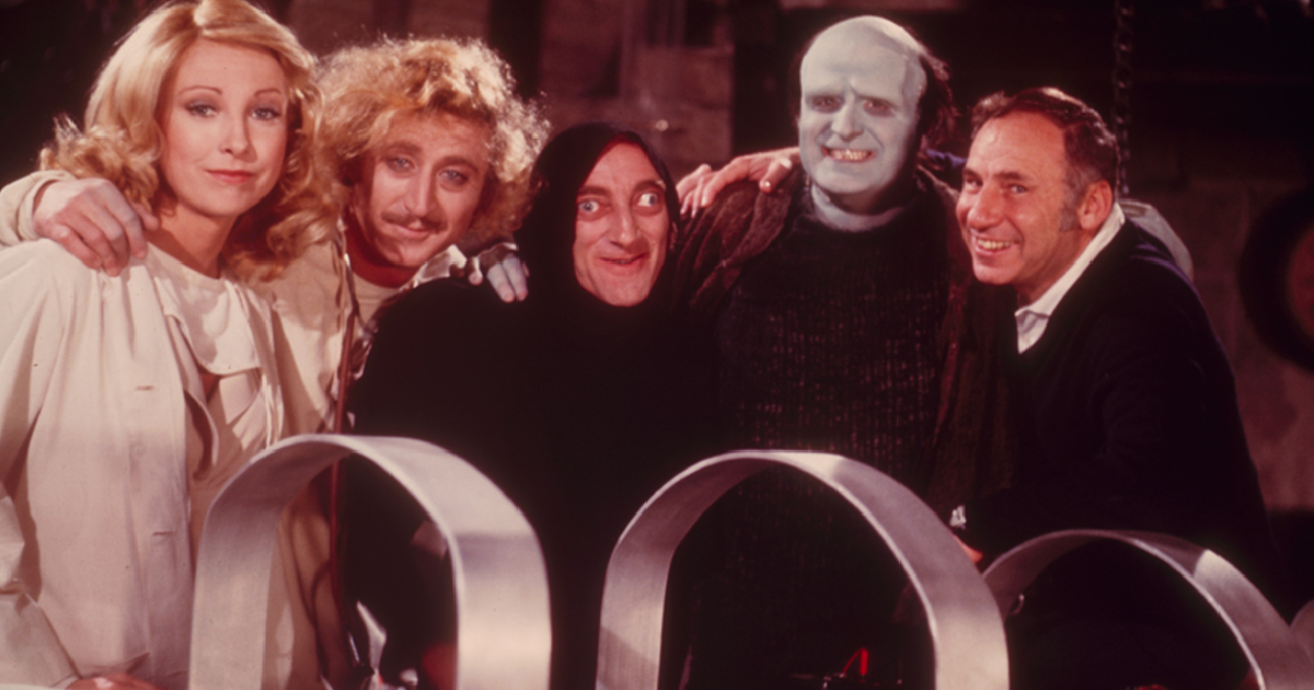 il cast di frankenstein junior insieme a mel brooks - nerdface
