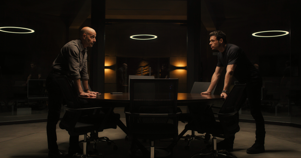 stanley tucci e richard madden in citadel - nerdface