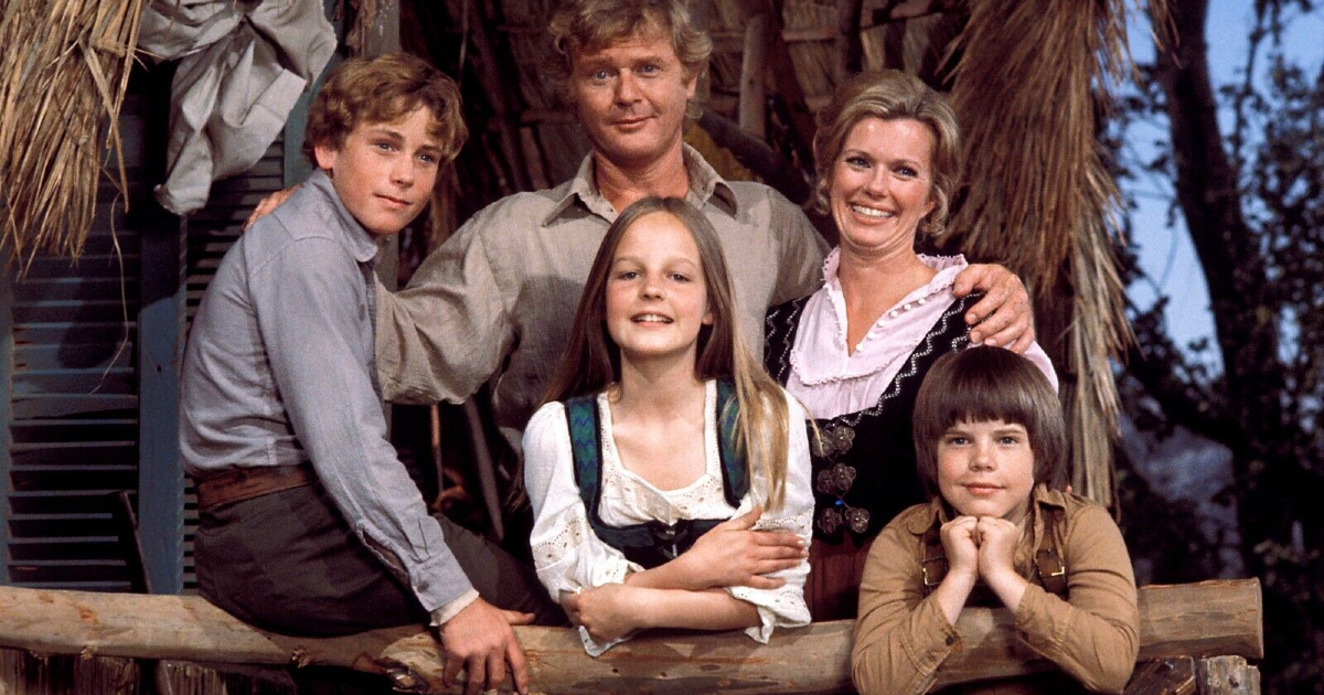 la giovane helen hunt nella serie la famiglia robinson - nerdface