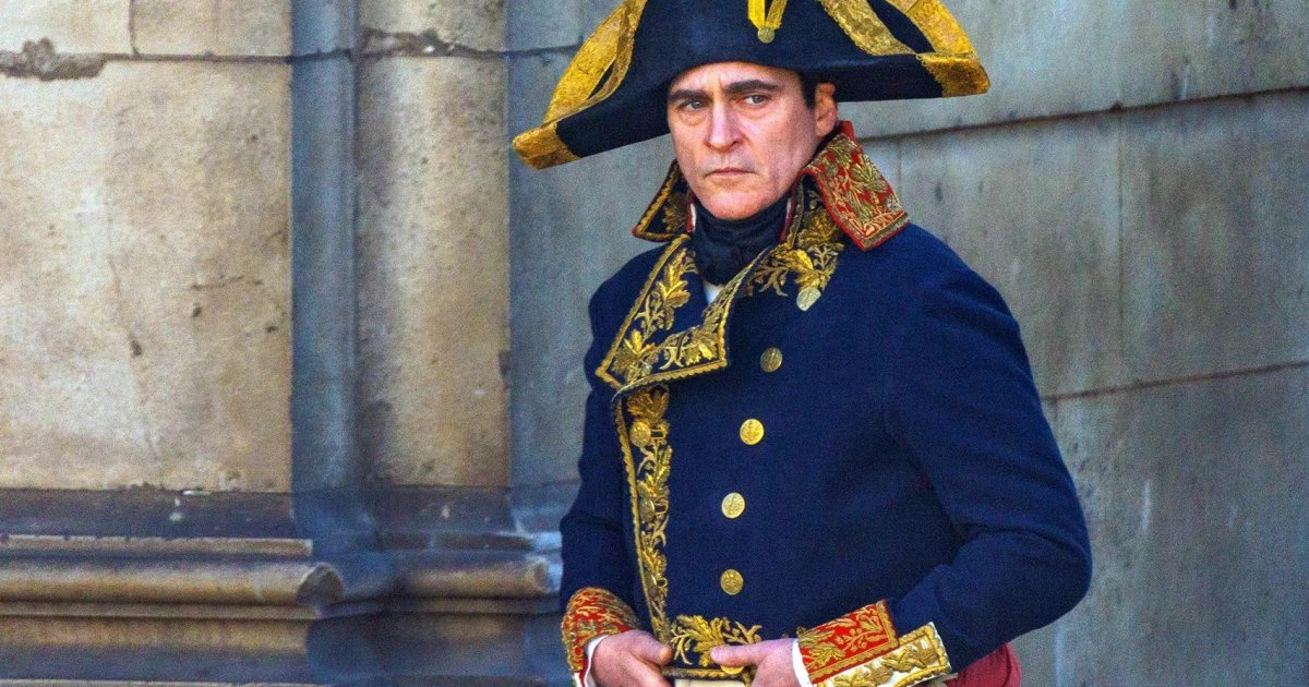 joaquin phoenix è napoleon - nerdface