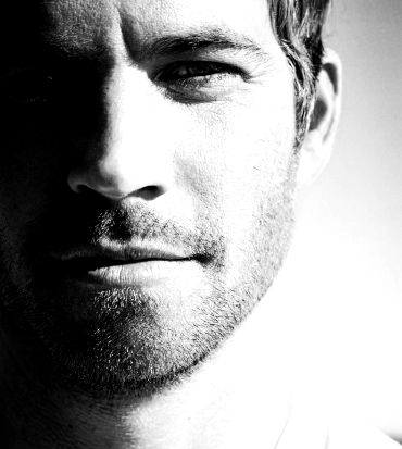 paul walker in una foto in bianco e nero - nerdface