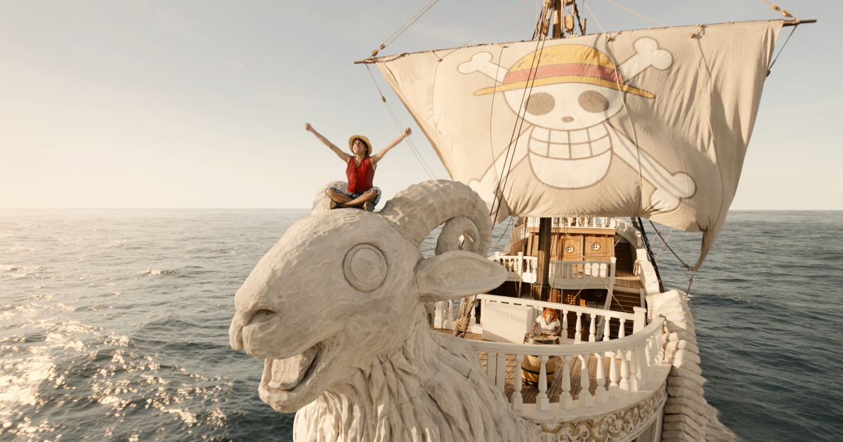 luffy è sulla nave e festeggia la seconda stagione della serie - nerdface