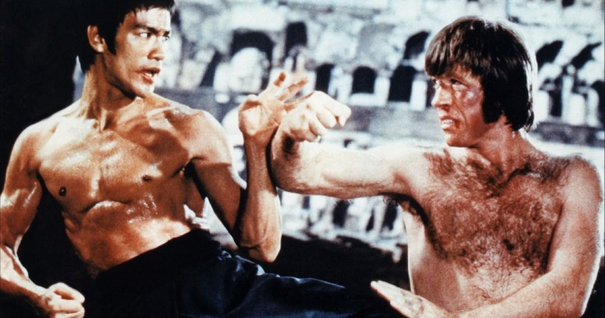 chuck norris nella celebre sequenza contro bruce lee al colosseo - nerdface