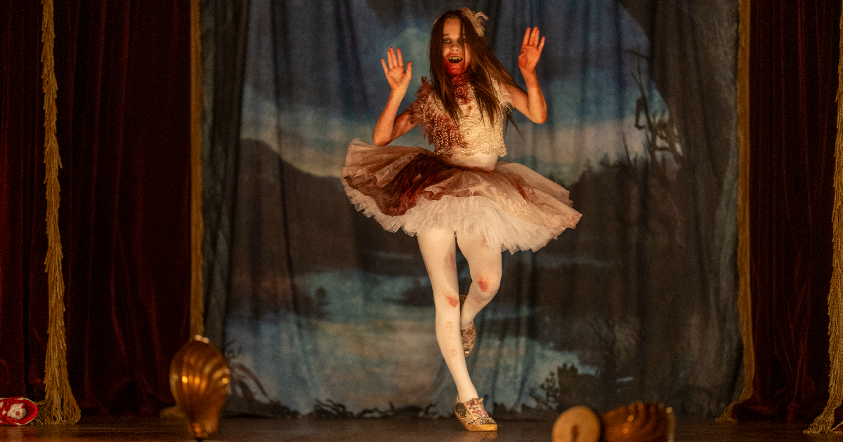abigail danza felice e insanguinata - nerdface