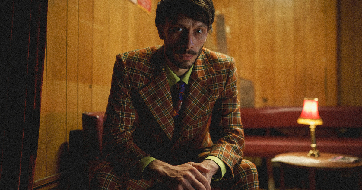 il protagonista di baby reindeer - nerdface