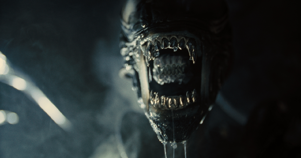 lo xenomorfo di alien romulus mosgtra i suoi dentini - nerdface