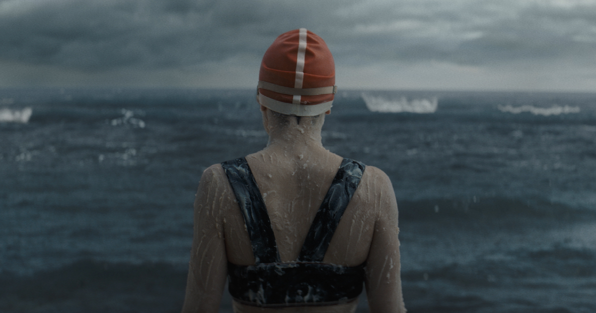 daisy ridley osserva le acque gelide ne la ragazza del mare - nerdface