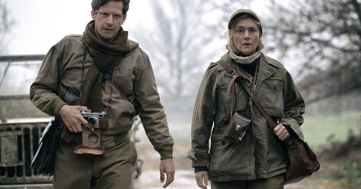kate winslet è lee e cammina accanto a un uomo nel trailer del film - nerdface